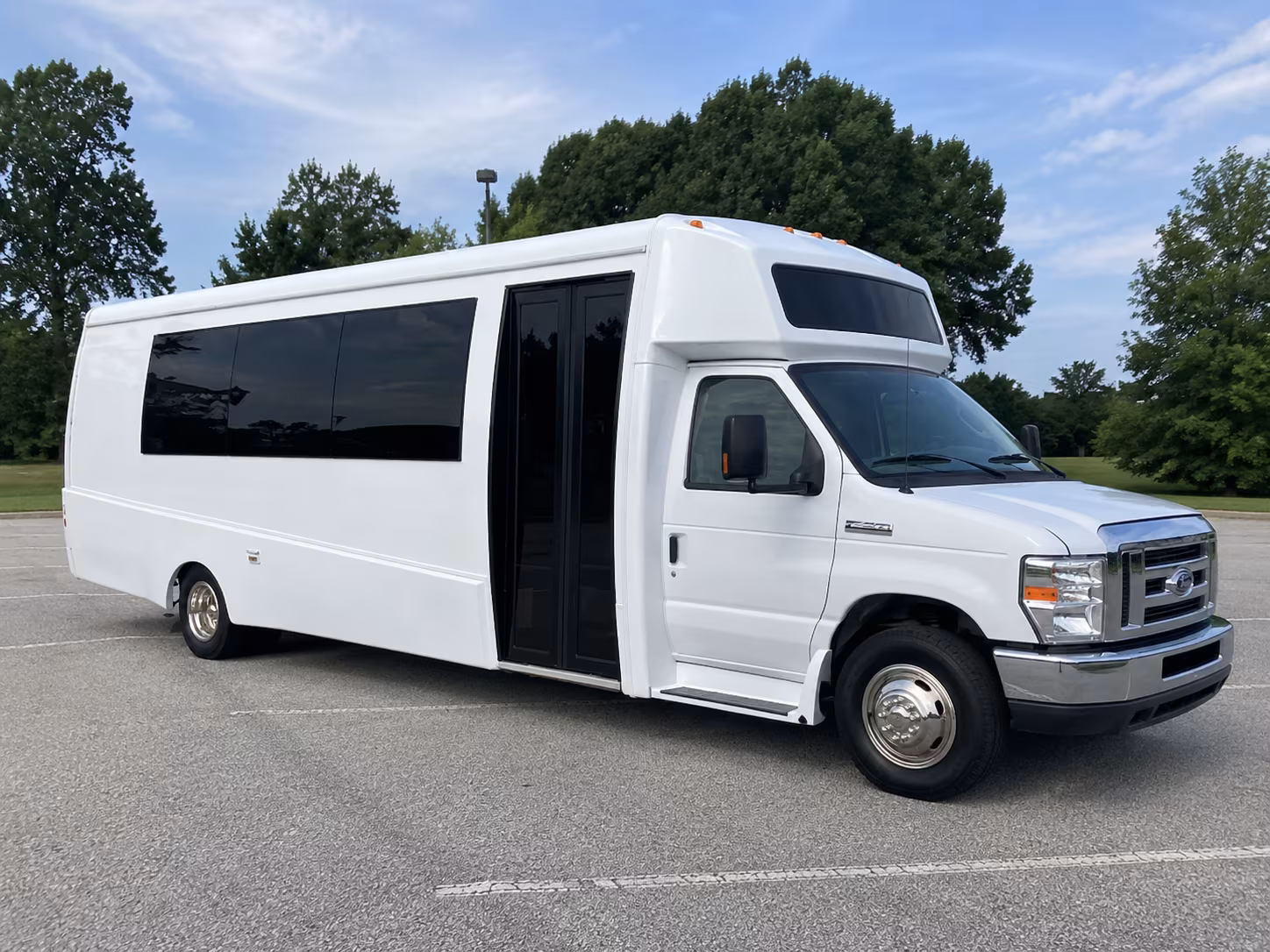 arlington 18 passenger party bus