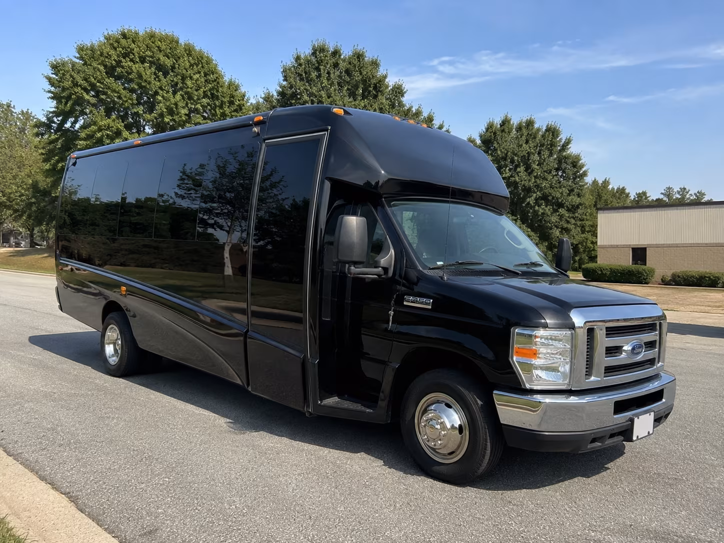 arlington concert bus rentals for large groups corporate outings and private events