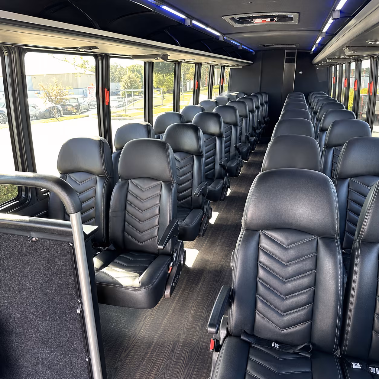 can i book a one way a round trip or a multi day package in arlington texas