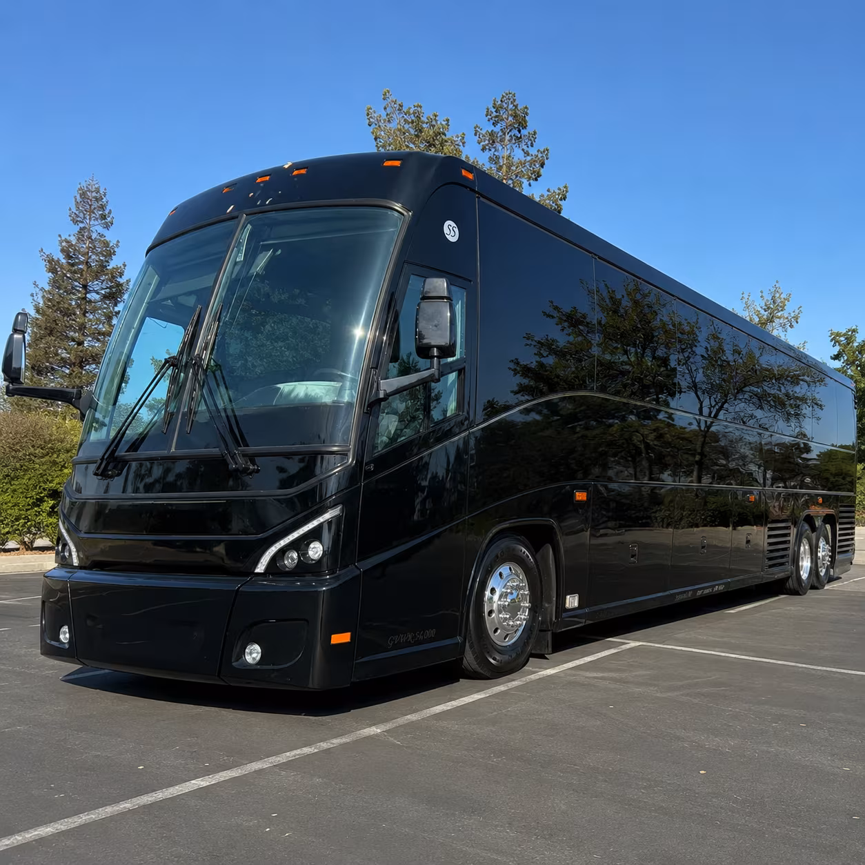 hotel shuttle buses between arlington and dfw airport terminals