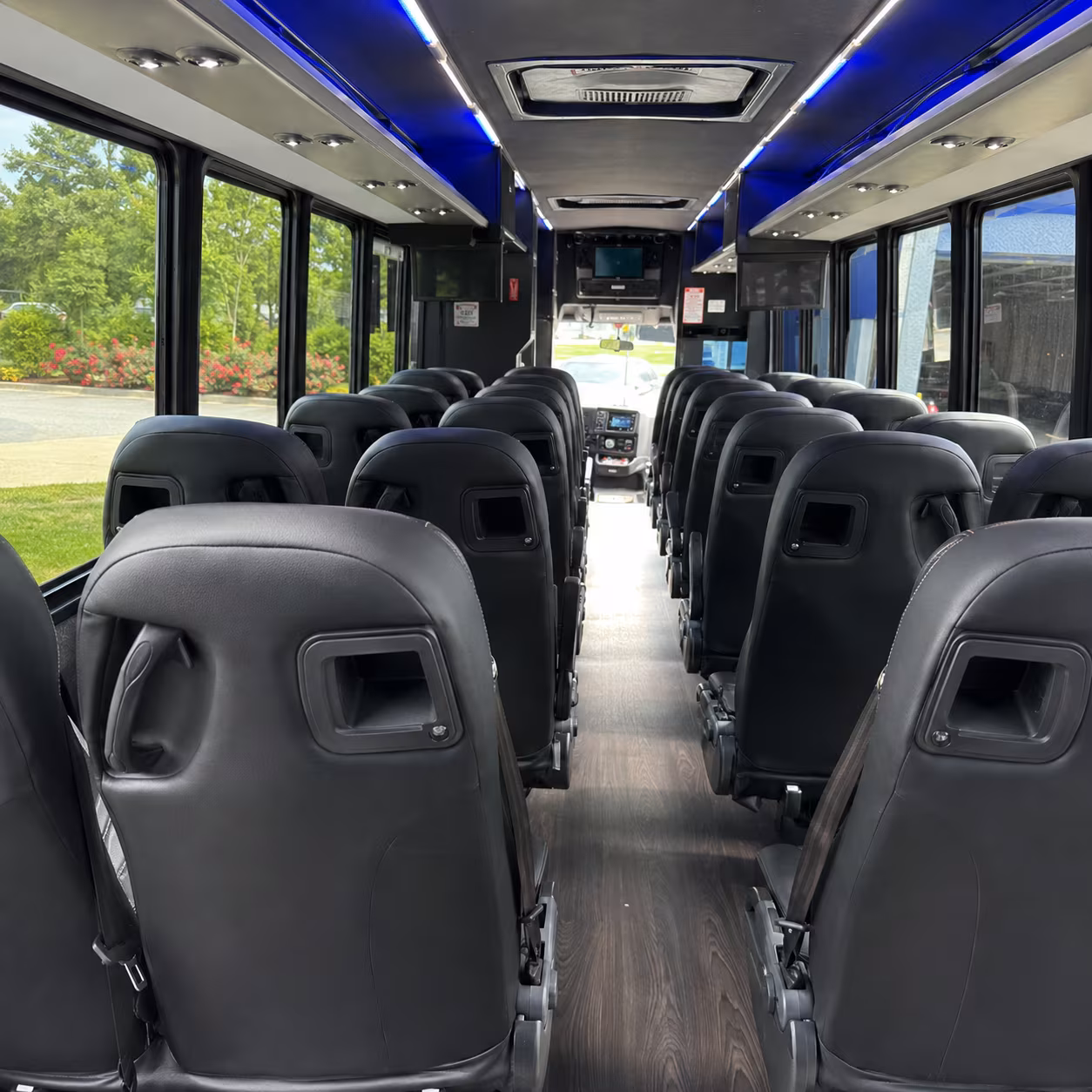 how is a bus rental actually priced in arlington texas