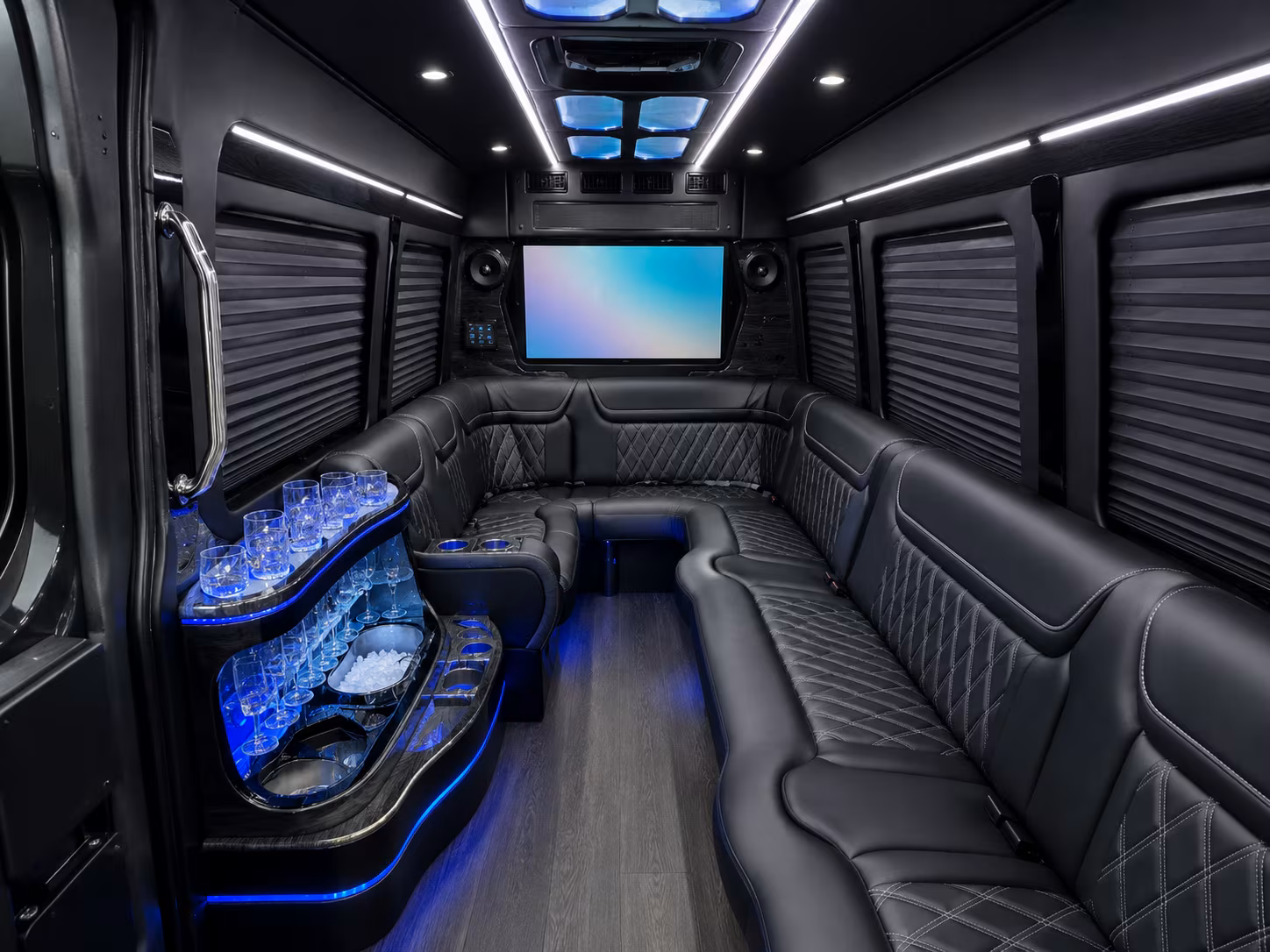 music festival bus rentals for parties headed to dfw area festivals