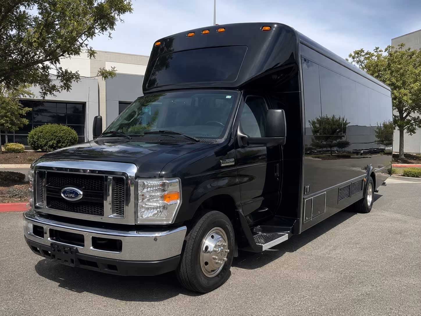 six flags over texas hurricane harbor arlington party bus rental