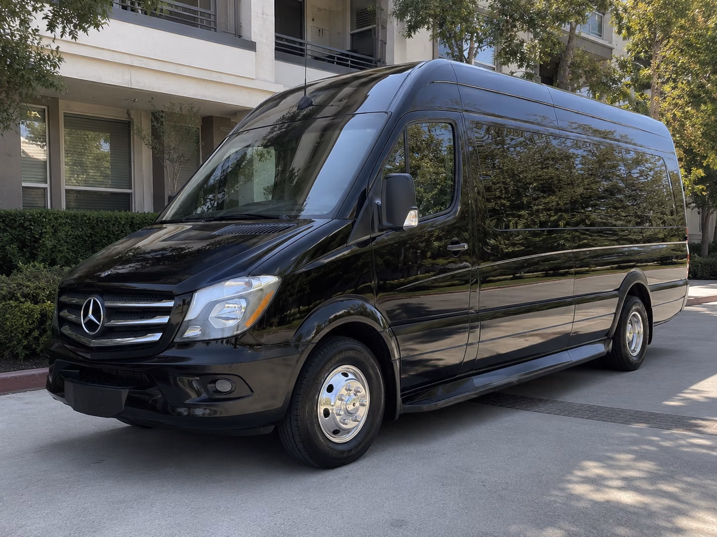 sprinter limos and party buses for small prom groups in arlington